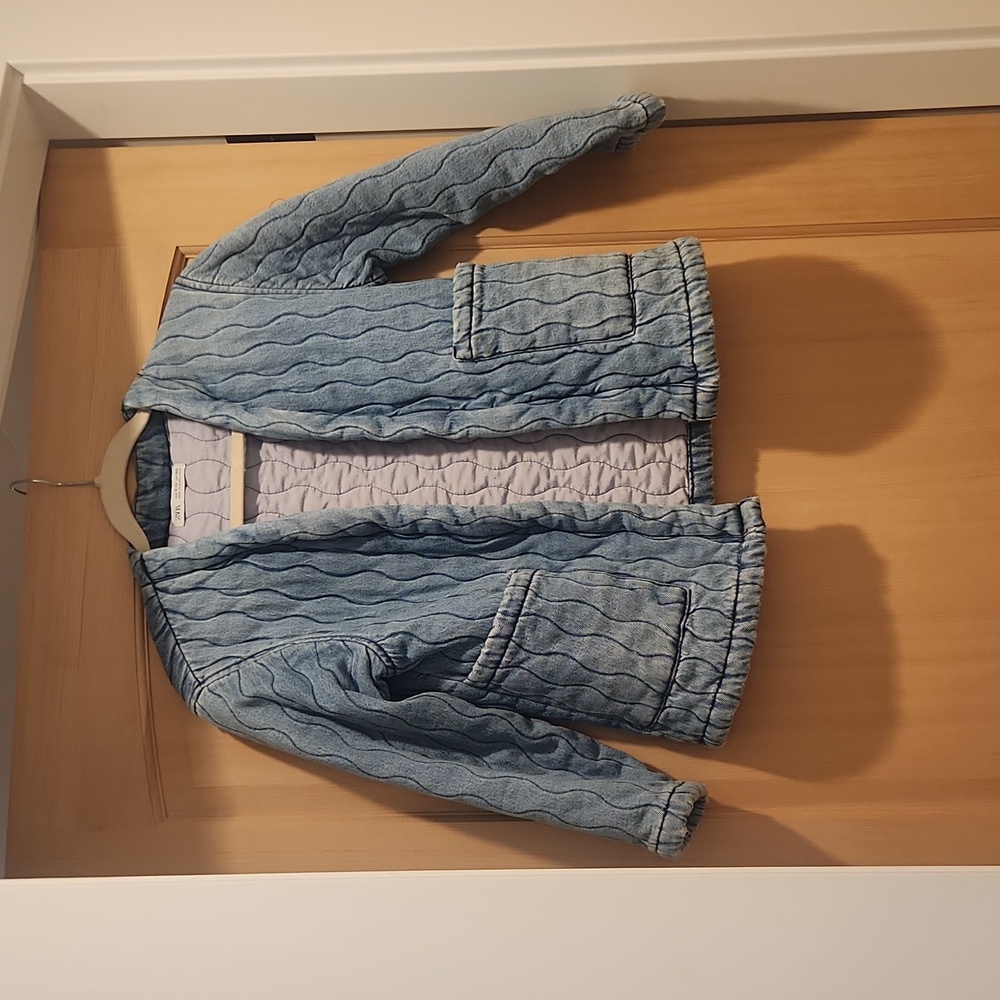 Zara size 9/10 quilted denim cardigan